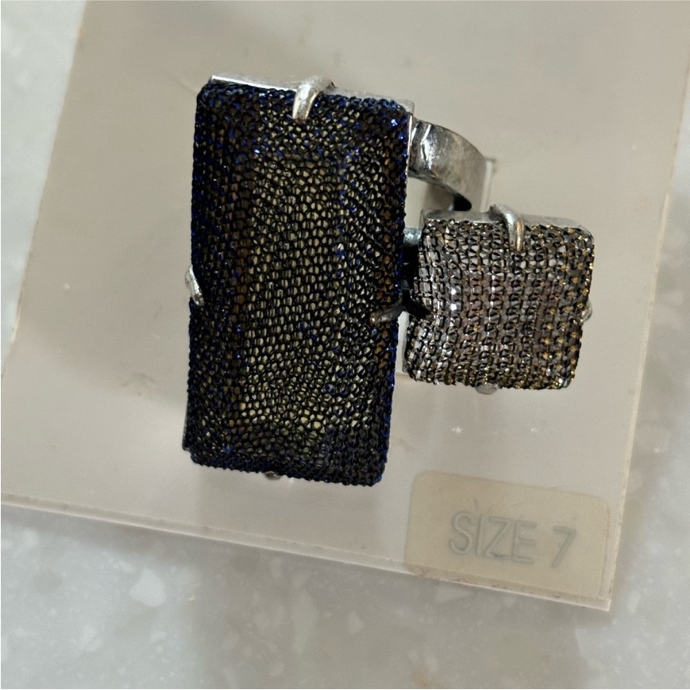 NWT - BCBG statement ring silver, purple